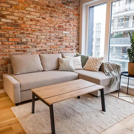 Jezyce Good Place Free Parking * Poznań